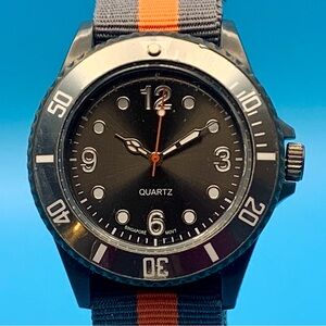 Men’s Sport Quartz Wristwatch Nylon Strap Rotating Bezel Working New Battery